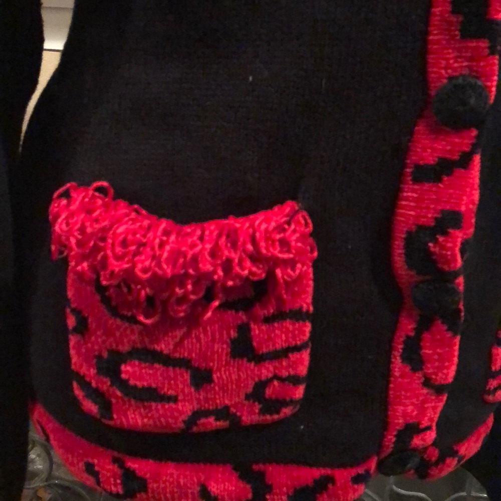 Gorgeous sweater - Picture 6 of 8